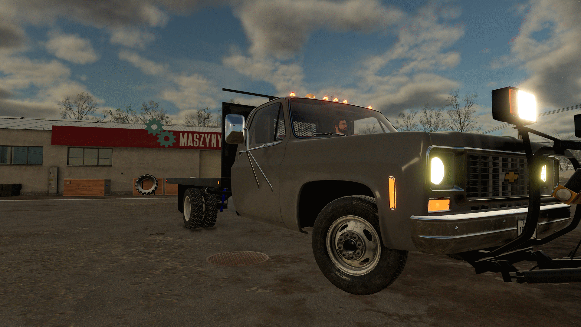 Screenshot 3 for fs25 C30 farm truck