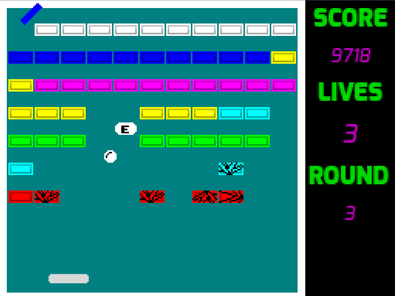 Captura de pantalla de Blocky mostrando la pala, la bola, bloques y enemigos pixelados.