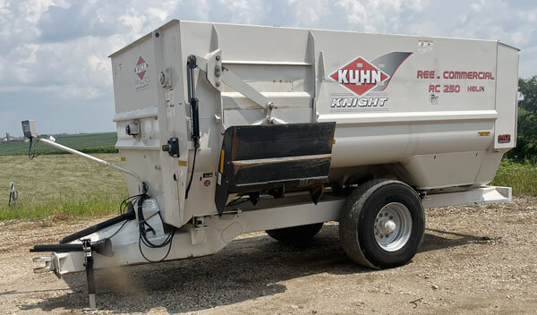 Screenshot 5 for FS25 Kuhn Knight RC250