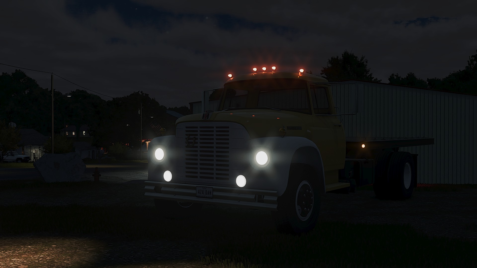 Screenshot 12 for FS25 1965 IH Loadstar 1600 Grain Truck