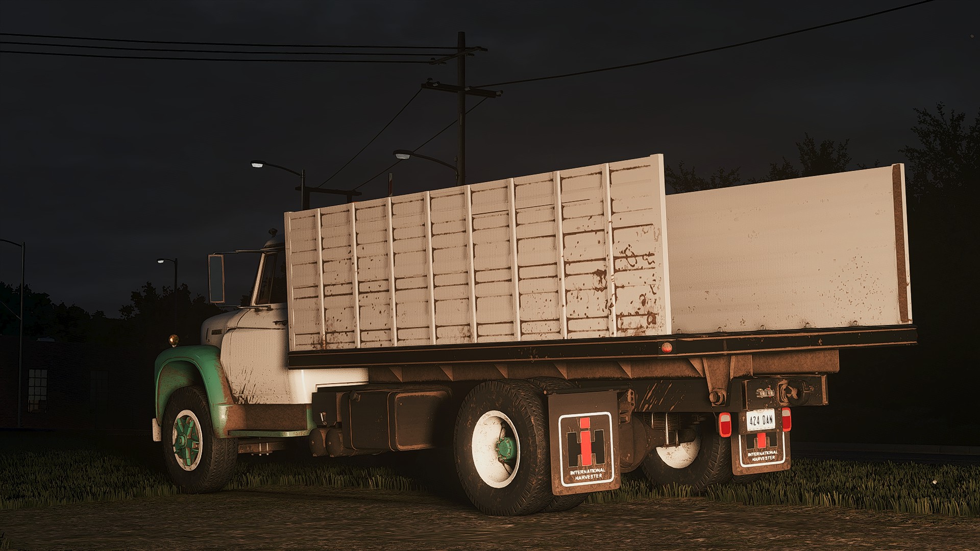 Screenshot 13 for FS25 1965 IH Loadstar 1600 Grain Truck
