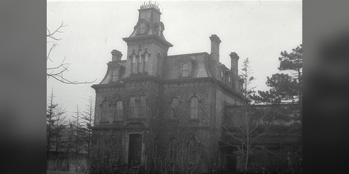 Cover image for The Haunted House