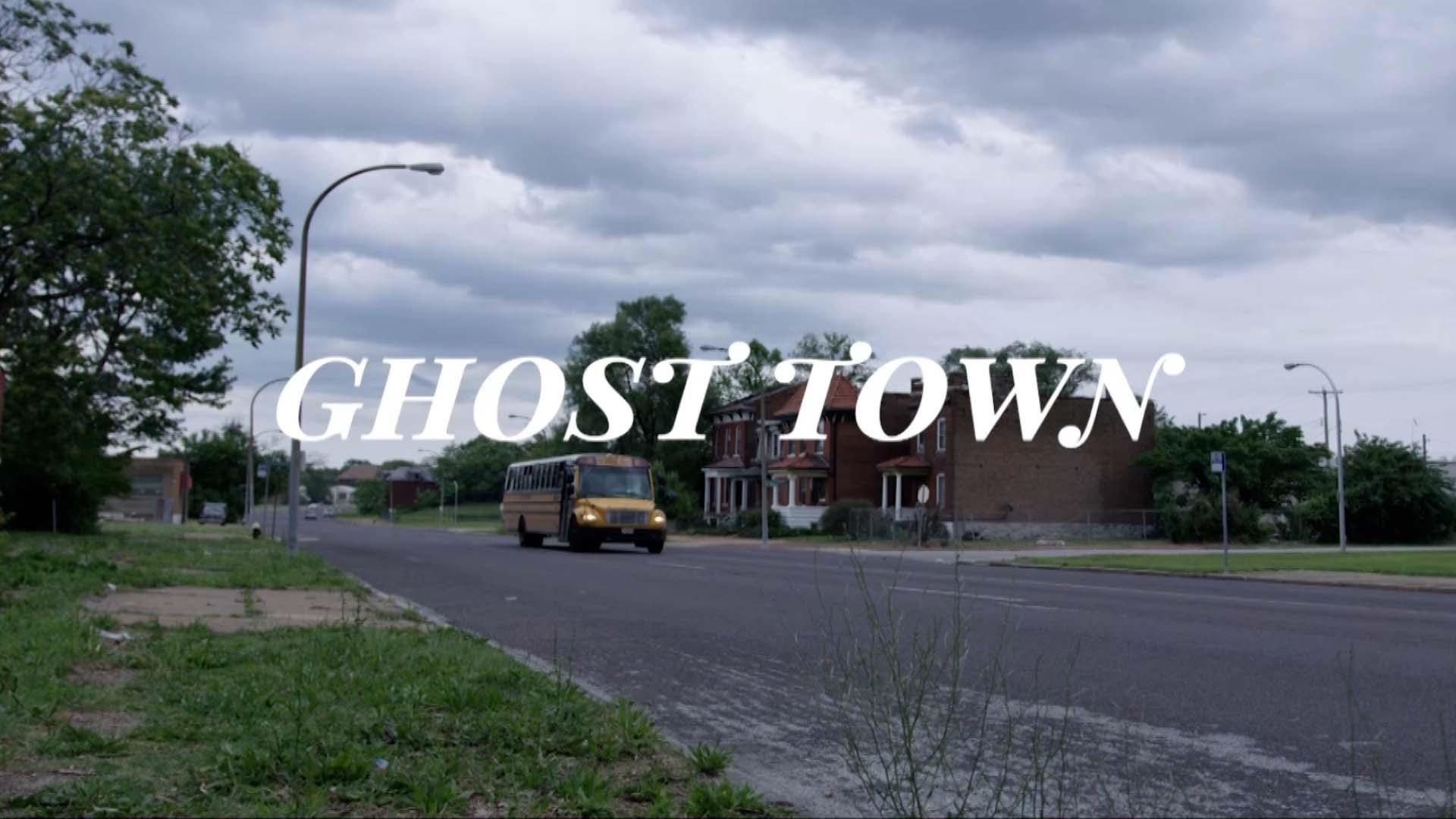 GHOST TOWN / Horror Music by MOOB