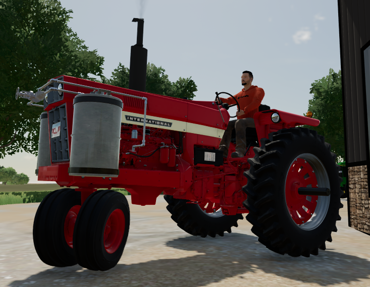 Cover image for International Harvester 966 Propane Tractor