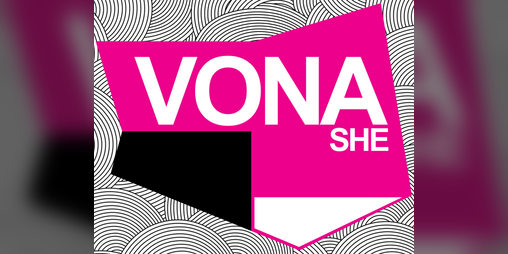 Cover image for Vona / She