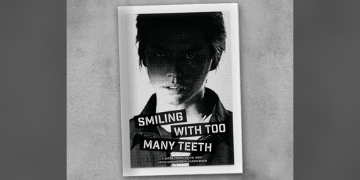 Cover image for Smiling With Too Many Teeth