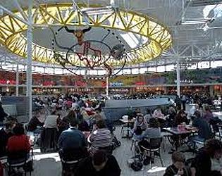 Food Court