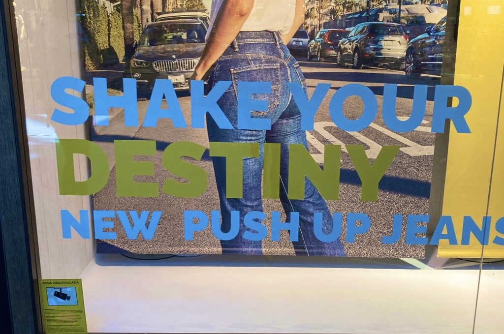 SHAKE YOUR DESTINY NEW PUSH UP JEANS