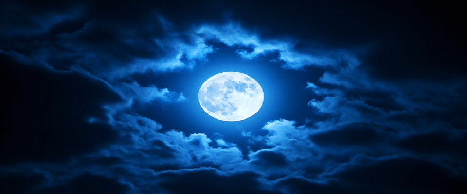 Under The Full Moon (by ROEN)