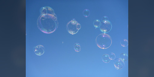 Cover image for Bubble Theory: modes of social, narrative, and mechanical interconnectedness in persistent multiplayer games.