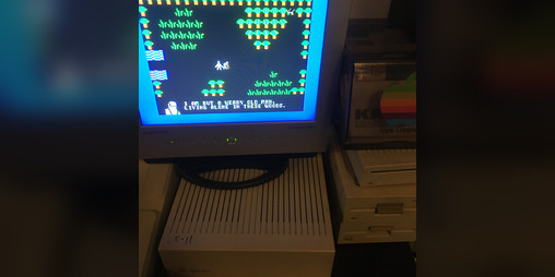 Cover image for 8-Bitsy