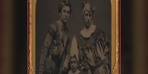 Cover image for The Traveling Circus