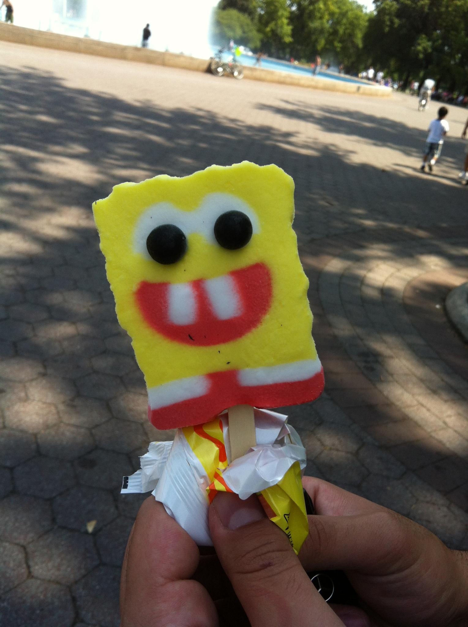 Мороженщик боб. Мороженое Спанч Боб. Popsicle губка Боб. Мороженщик мемы. Мороженое Popsicle губка Боб.