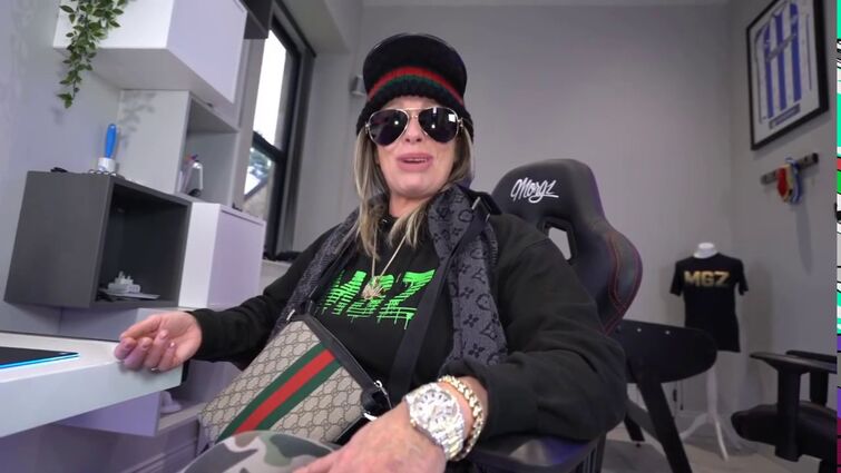 Big Jill Runs Around V1 by dankhooman