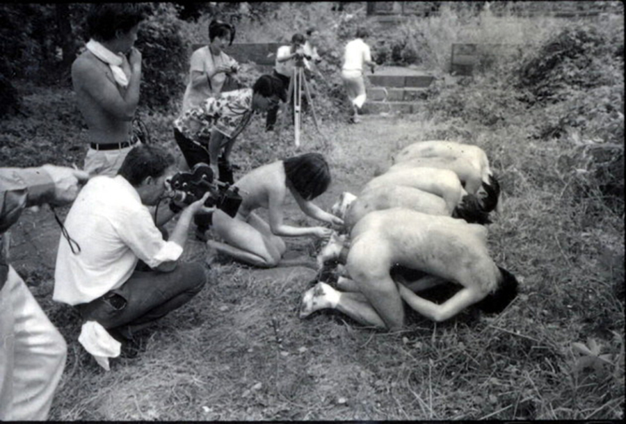 Donald Richie shooting Cybele(1969), photography by Kitade Yukio
