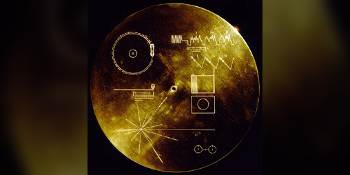 Cover image for Voyager