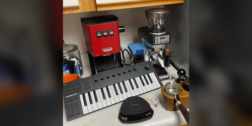 Cover image for Novembeat 2021: Lo-Fi Beats to Grind Coffee To