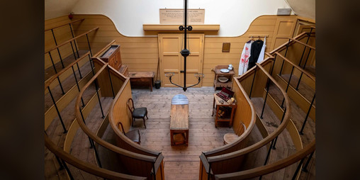 Cover image for The Old Operating Theatre